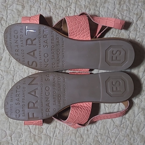 Franco Sarto, Gia Sandals Size 7 - Picture 5 of 6